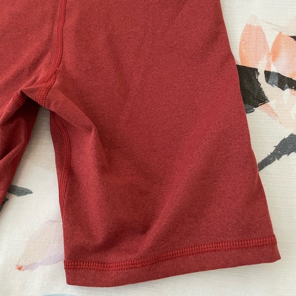 Aerie Chill Play Move bike shorts rust - Picture 9 of 9